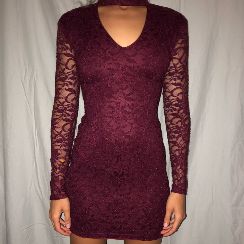 Burgundy lacy bodycon dress